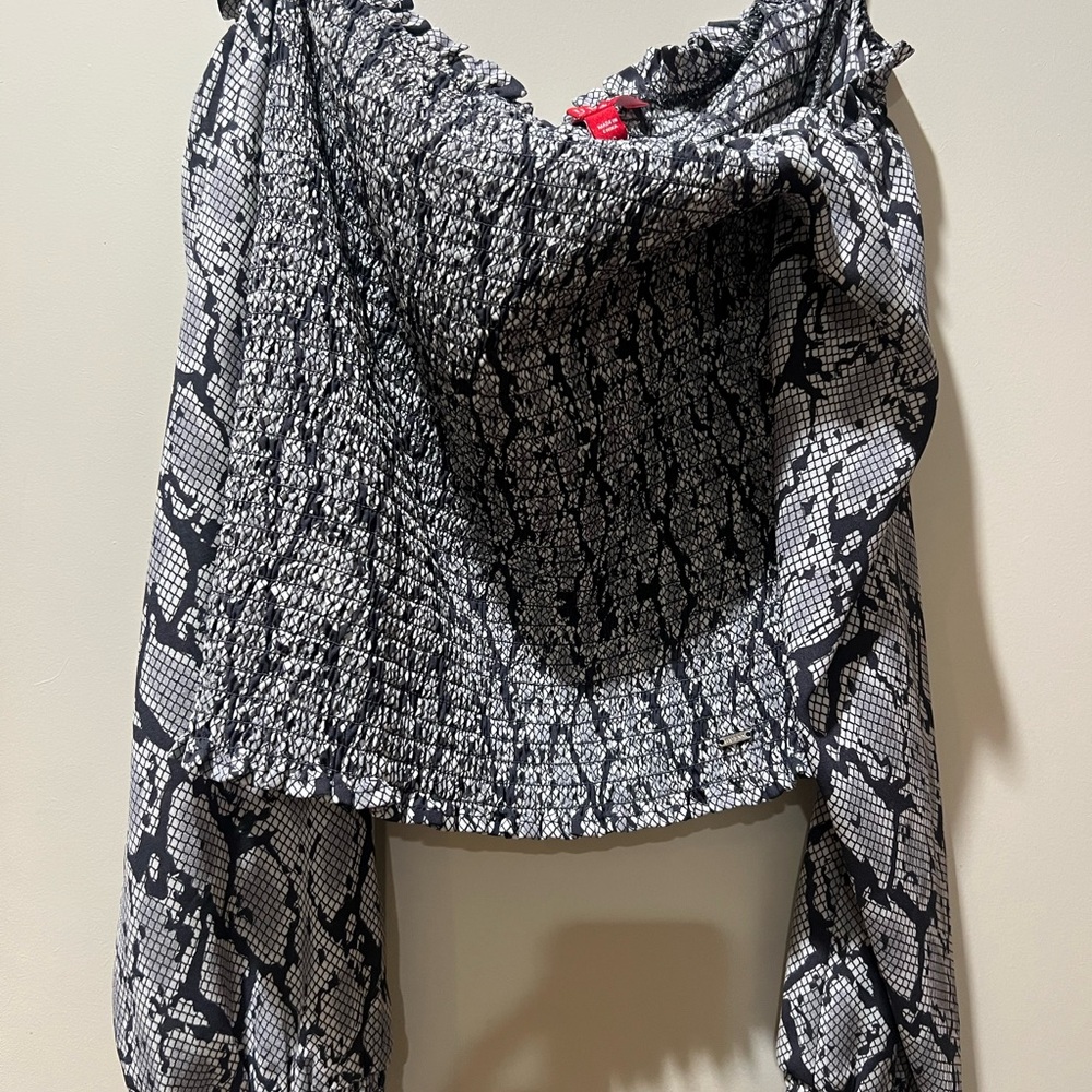 Guess Black and White Patterned Blouse